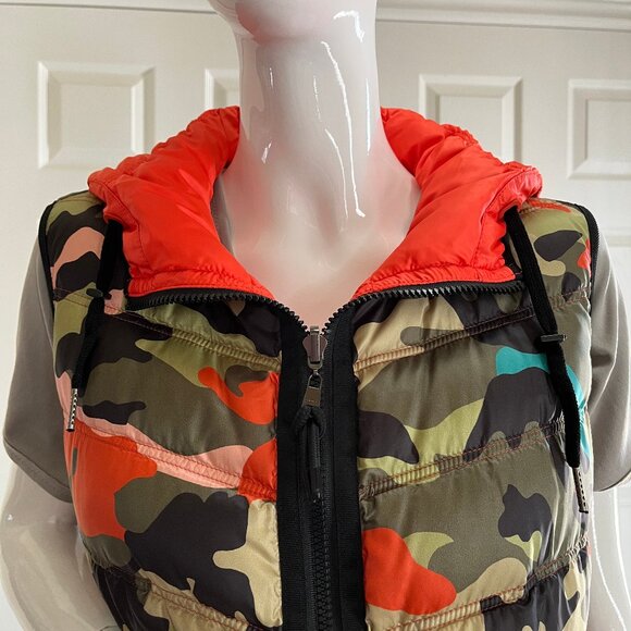 Marc Cain Reversible Down Vest - size N4 / Medium - Picture 8 of 16